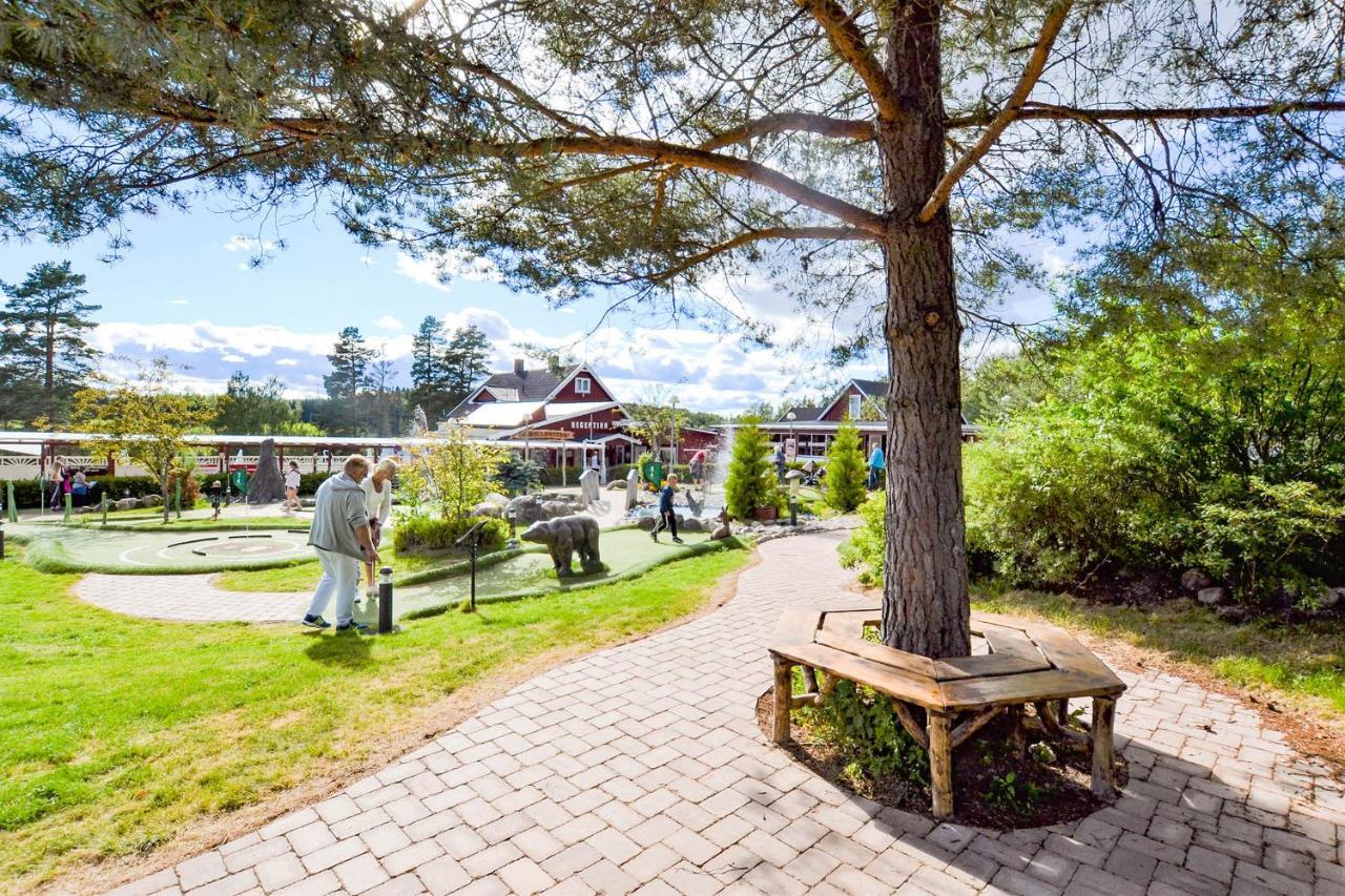 Arjaeng Camping & Stugor Sommarvik Экстерьер фото