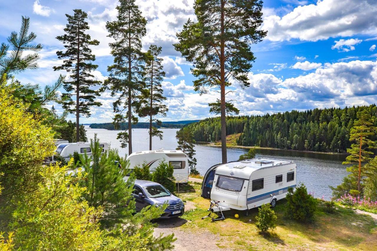 Arjaeng Camping & Stugor Sommarvik Экстерьер фото