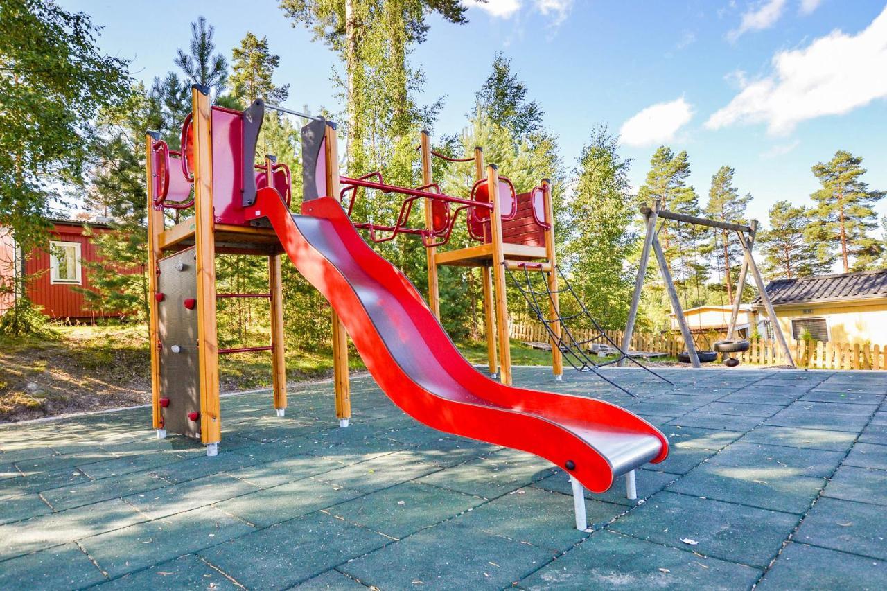 Arjaeng Camping & Stugor Sommarvik Экстерьер фото