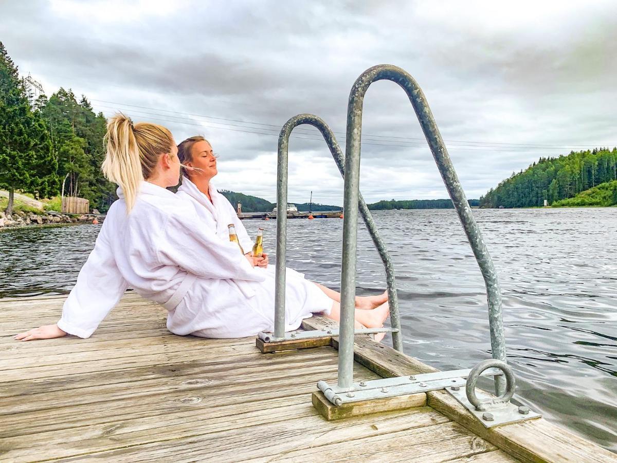 Arjaeng Camping & Stugor Sommarvik Экстерьер фото
